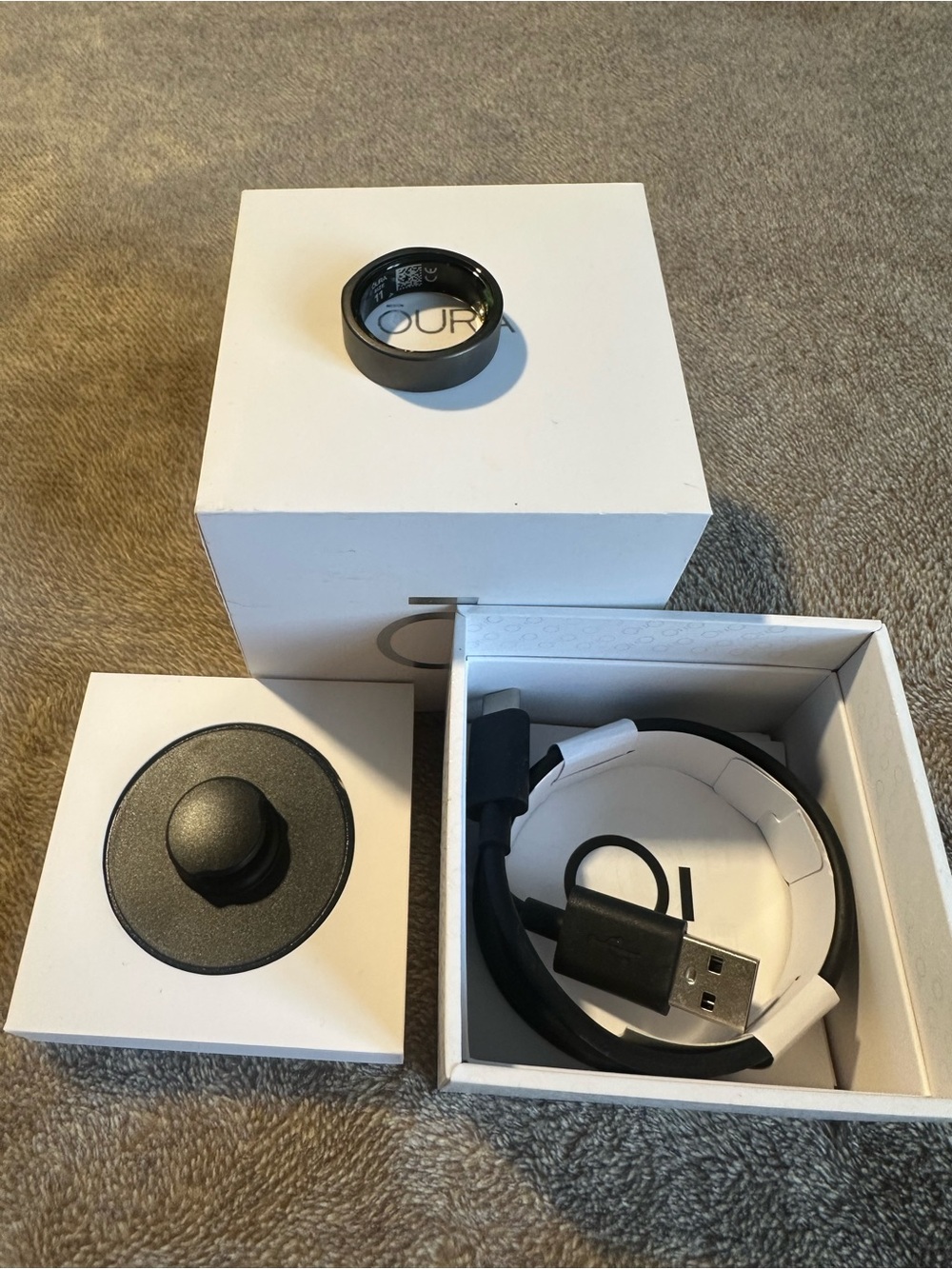 Oura Ring Generation 2 (Heritage Matte Stealth, Size 11) - Picture 5 of 9